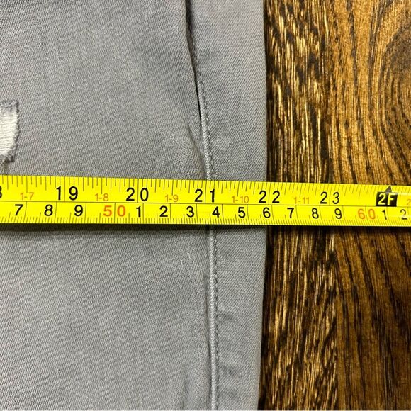 Torrid Feel the Fit Bombshell Skinny 20R Super Soft Grey Distressed High Rise - Picture 4 of 12